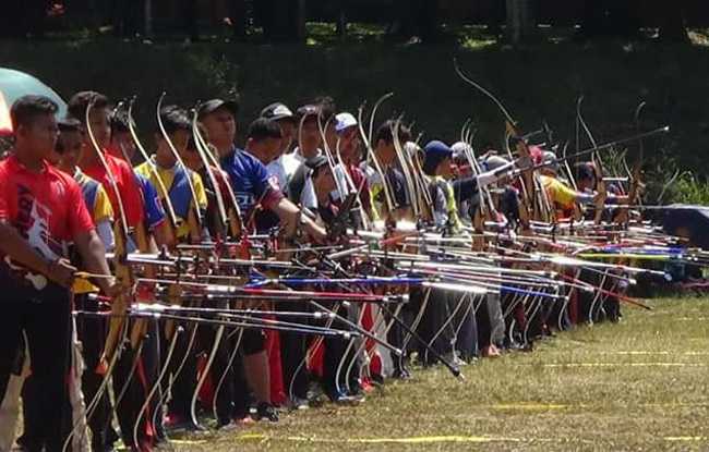 BERTANDING: Peserta Jambore Panahan se Kedu, Pekalongan, Banyumas (Dulongmas) di Kabupaten Wonosobo bertanding pekan lalu.