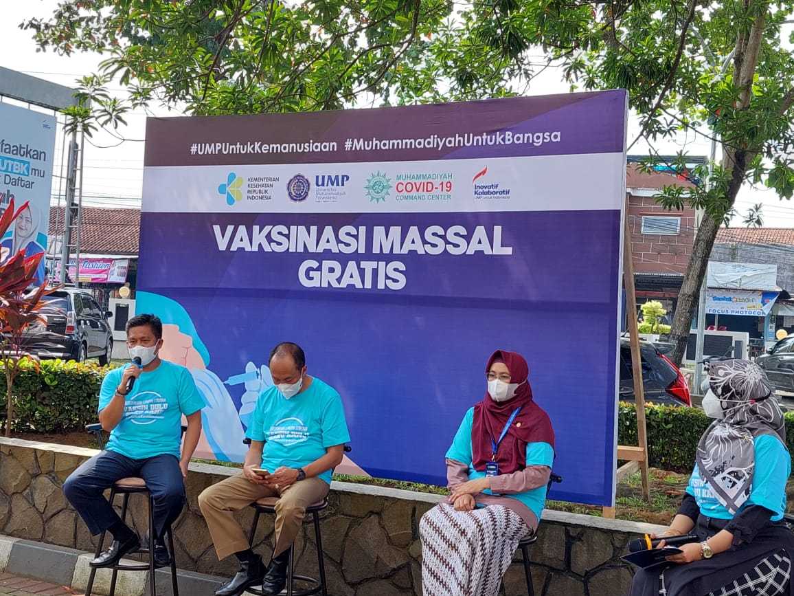 Vaksinasi massal UMP