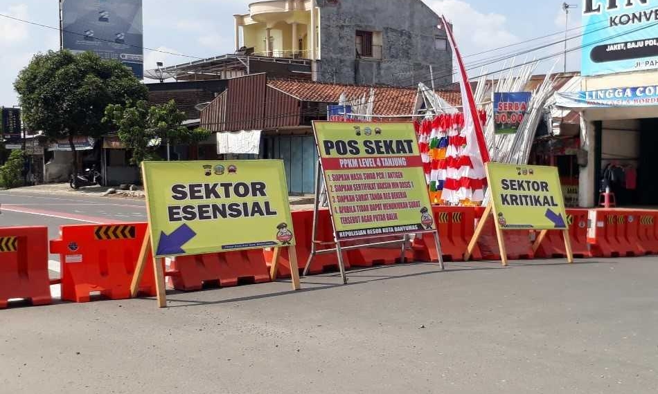 TITIK PENYEKATAN:Salah satu titik penyekatan yang ada di ruas jalan Purwokerto.(SB/dok)