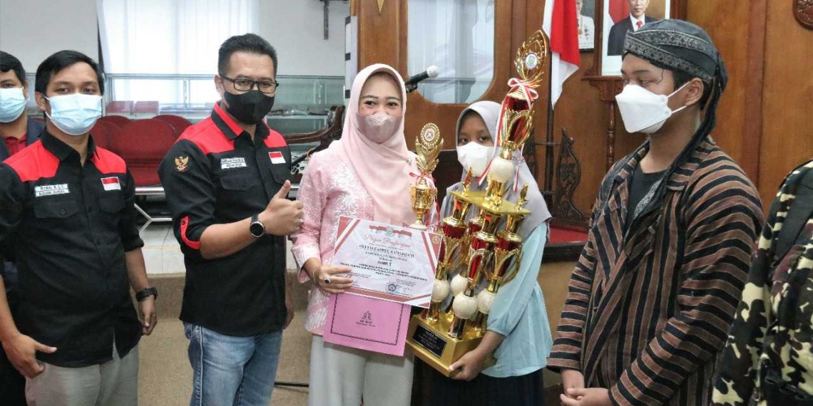 Lomba Baca Puisi
