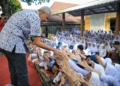 Gubernur Jawa Tengah, Ganjar Pranowo menggelar program ‘Gubernur Mengajar’ di SMAN 1 Karangkobar, Rabu (24/5/2023).