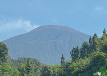 Dok. Foto Gunung Slamet dari Baturraden