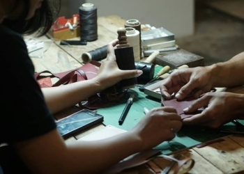 Turaya: Dompet Kulit Asli Buatan Tangan dari Purwokerto