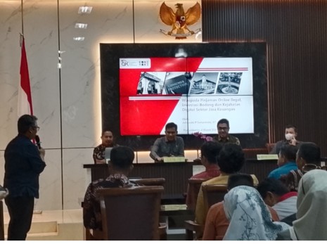 PN Purwokerto Bersama OJK dan Kominfo  Gelar Edukasi Bahaya Judi dan Pinjol Ilegal
